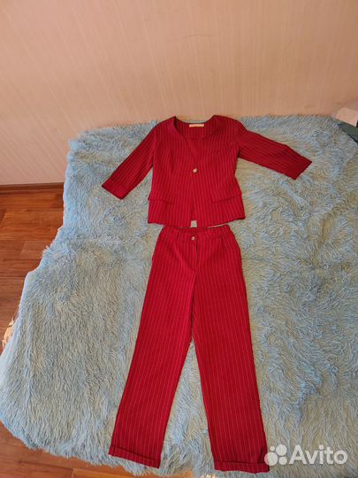 Брючный костюм женский