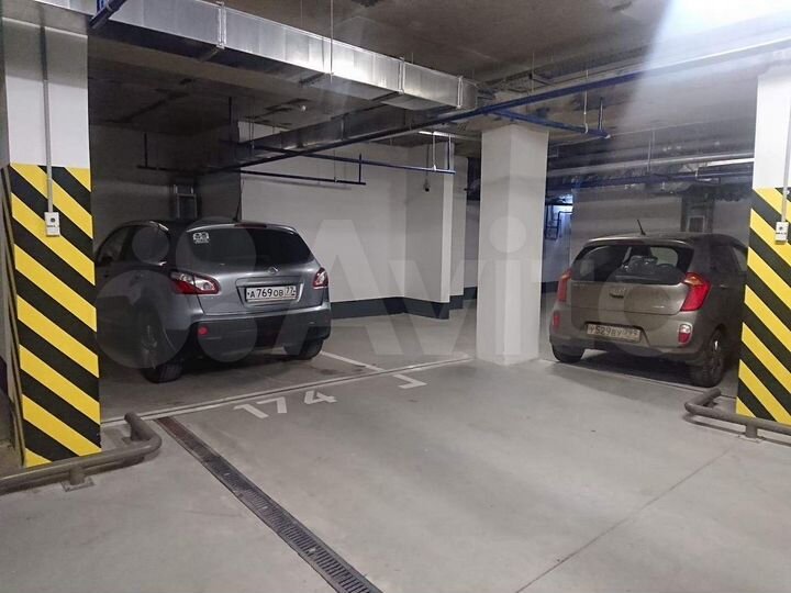 Машиноместо