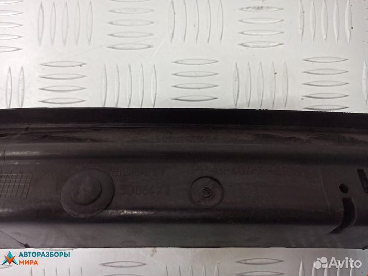 Дождевик Peugeot 307 рест. 2006