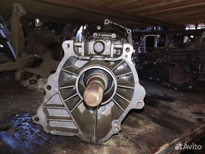 МКПП (механическая коробка переключения передач) B