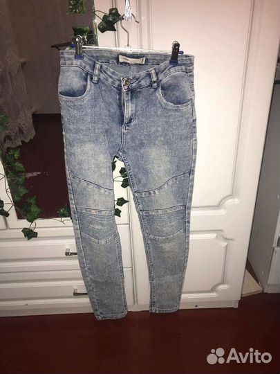 Джинсы женские