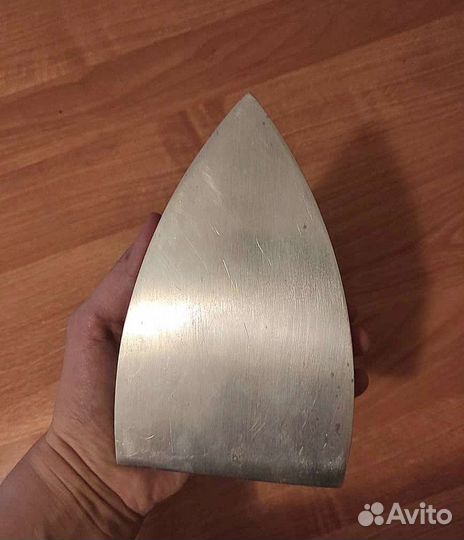 Утюг дорожный