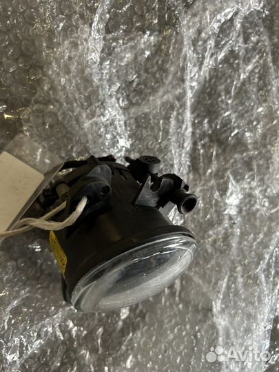 Фара противотуманная левая Mercedes