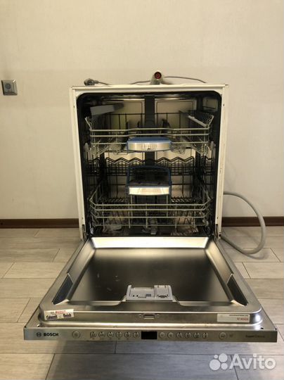 Встатраиваемая посудомоечная машина Bosch 60 см