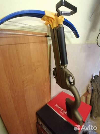 Игрушечный арбалет