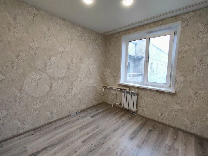 Комната 12 м² в > 9-к., 4/9 эт.