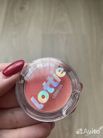 Румяна lottie London