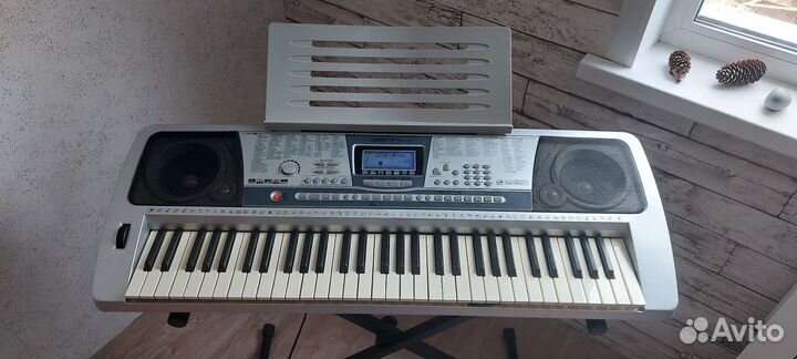 Синтезатор Denn dek895 + стойка