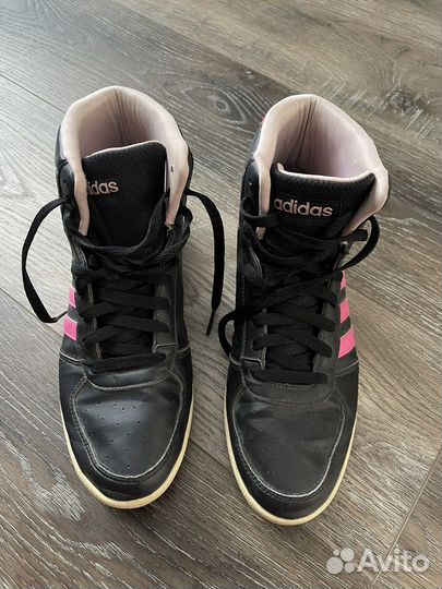 Кроссовки adidas