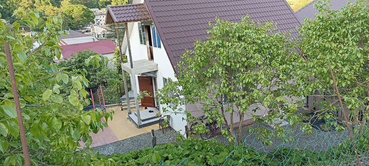 Дом 174,2 м² на участке 6 сот.