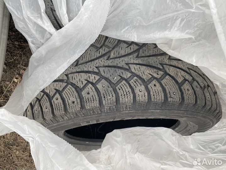 Hankook Winter I'Pike 215/60 R16