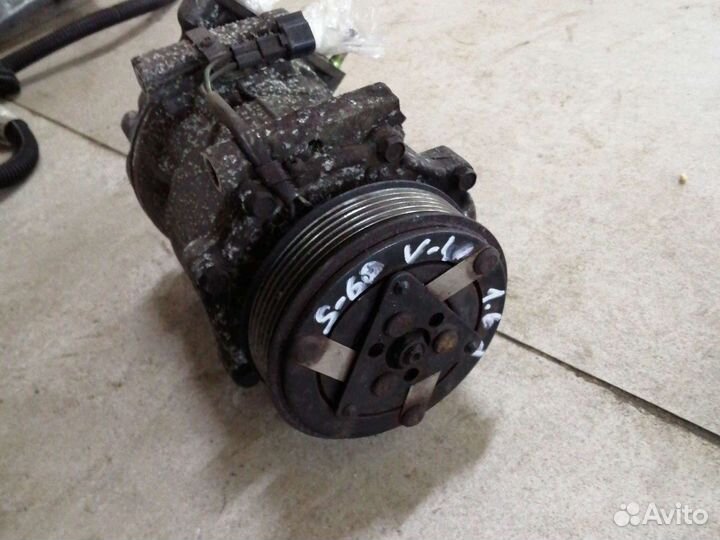 Компрессор кондиционера на Volvo S60, V40 1,6d