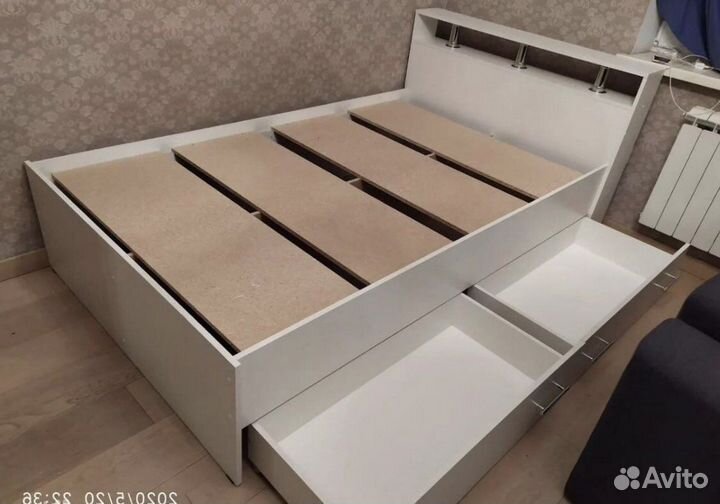 Кровать двухспальная