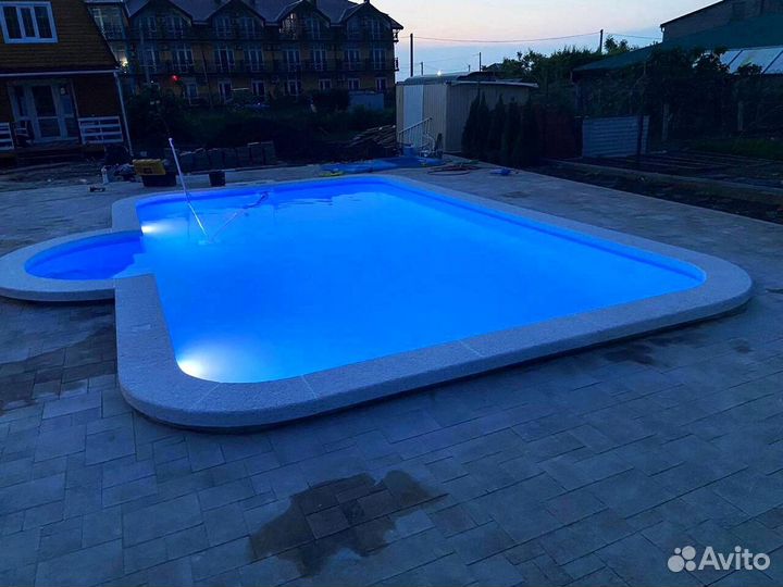 Бассейн 7x4 пластиковый