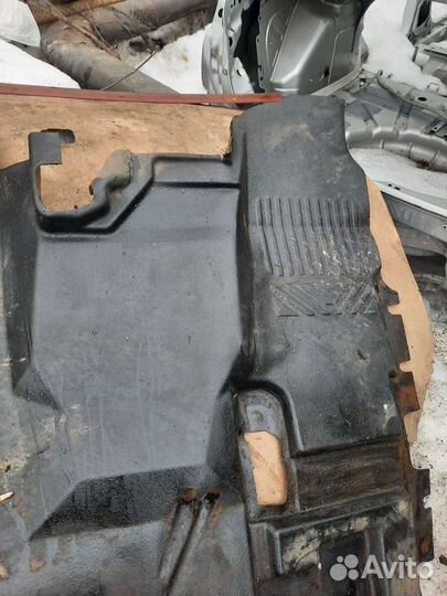 Напольное покрытие салона Ford Transit 06-14 год