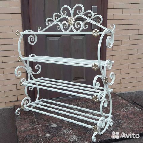 Кованная обувницы