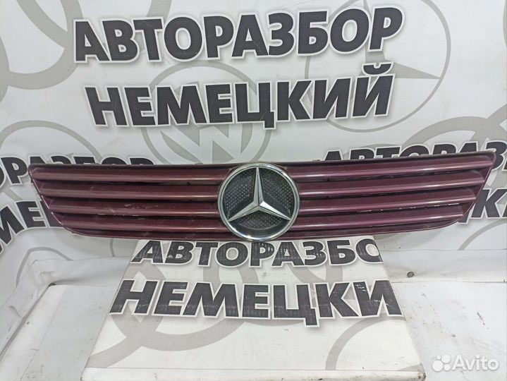 Решетка радиатора Mercedes W638