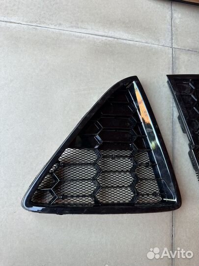 Решетки бампера ford focus 3