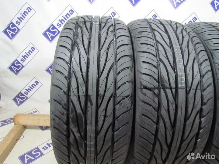 Maxxis MA-Z4S Victra 215/50 R17 96R