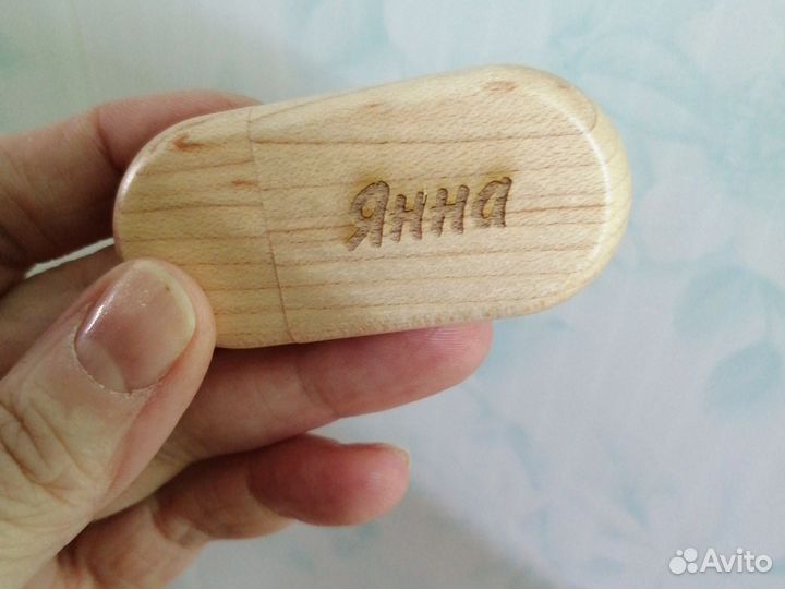 Именные ручки, флешки, гравировка