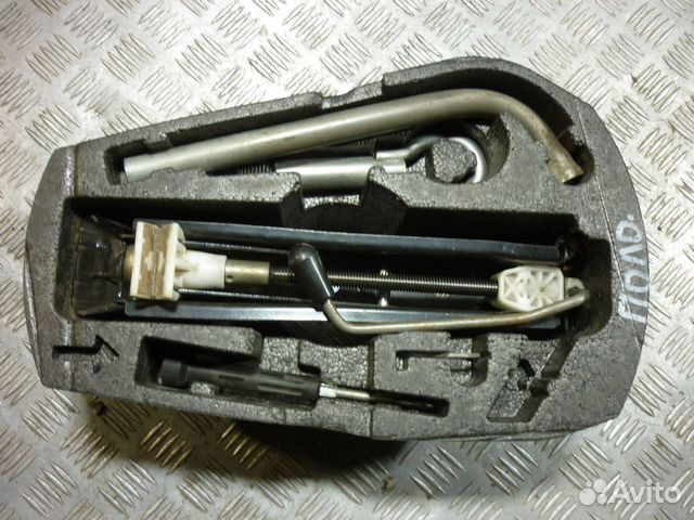 Домкрат (набор) Volkswagen Polo 5 rus