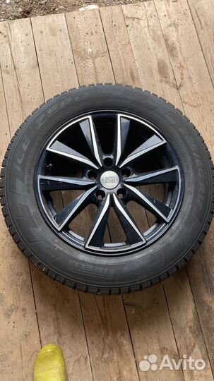 Pirelli Ice Zero 235/60 R17