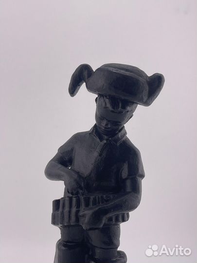 Каслинское и кусинское литье. Юный охотник.1980