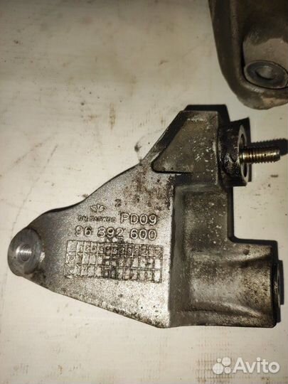 Кронштейн Chevrolet Lacetti седан 2008