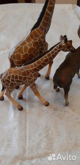 Фигурки животных реалистичные