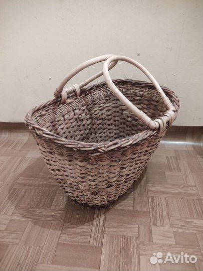 Корзина плетеная