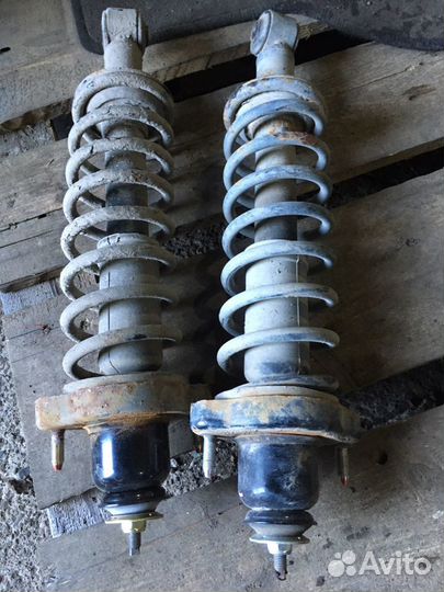 Стойки задние Mitsubishi Lancer 9