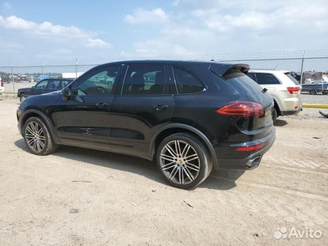 В разборе porsche cayenne 958 2016 год