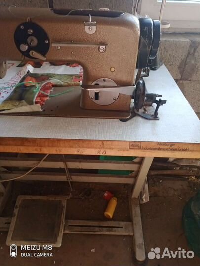 Промышленная швейная машина