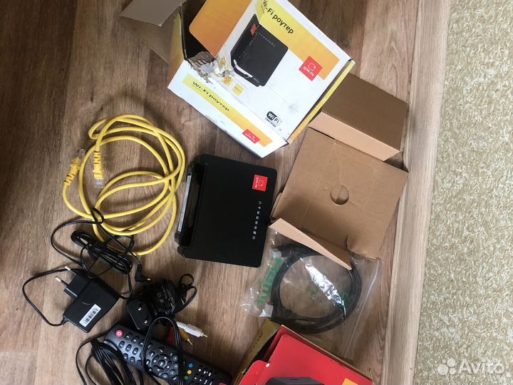 TV приставка и роутер