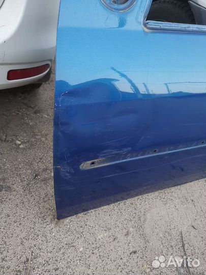 Дверь левая передняя logan