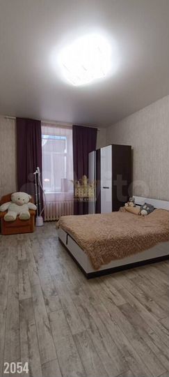 4-к. квартира, 104 м², 1/2 эт.