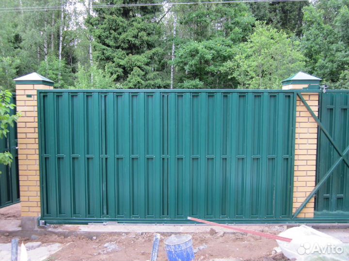 Откатные ворота из металла