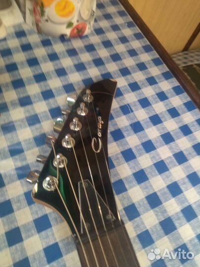 Электрогитара Caraya