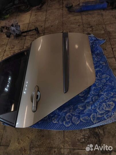 Дверь задняя правая renault granta scenic