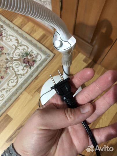 Лампа для косметолога напольная