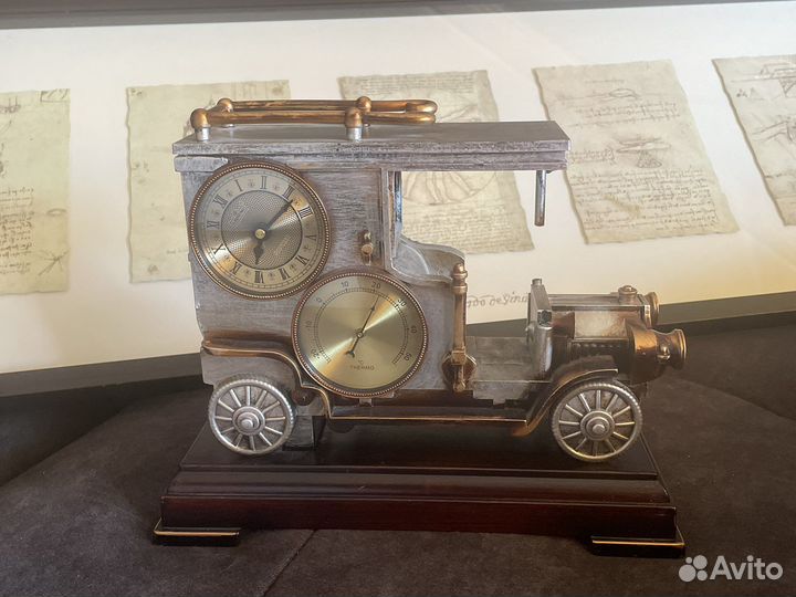 Настольные часы