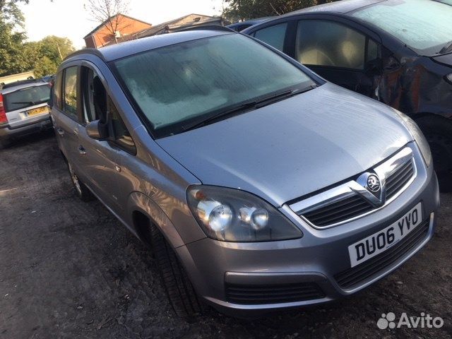 Разбор на запчасти Opel Zafira B