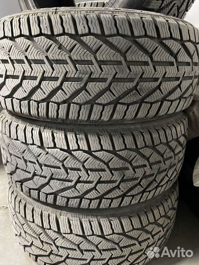 Rotalla 102 6.5/45 R17