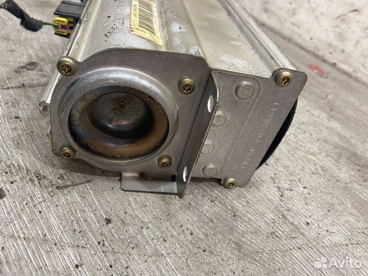 Подушка безопасности пассажирская (в торпедо) Audi