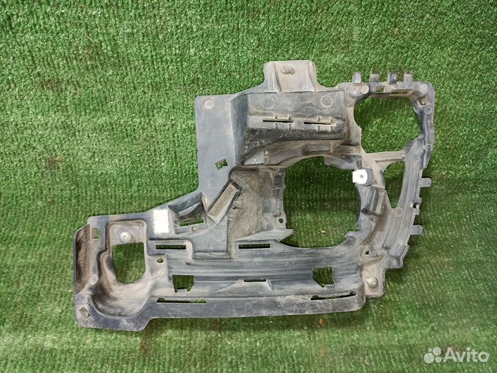 Кронштейн фары противотуманной Citroen DS 4 I (201