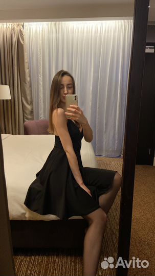 Платье атласное