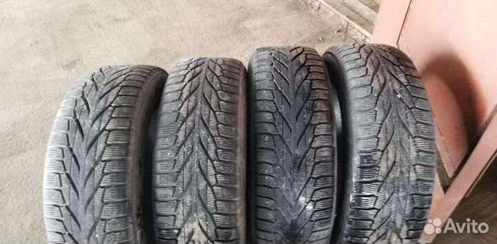 Nokian Tyres Hakkapeliitta R2 SUV 225/65 R17 106R