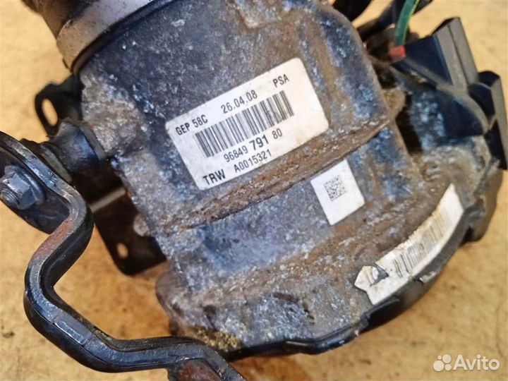 Насос гур Peugeot 308