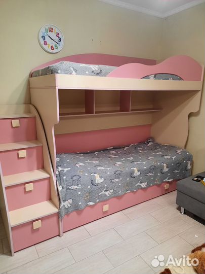 Детский гарнитур для двух девочек