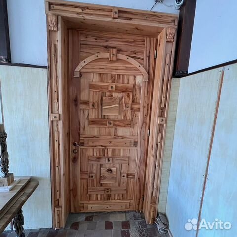 Двери межкомнатные из массива тигрового бука